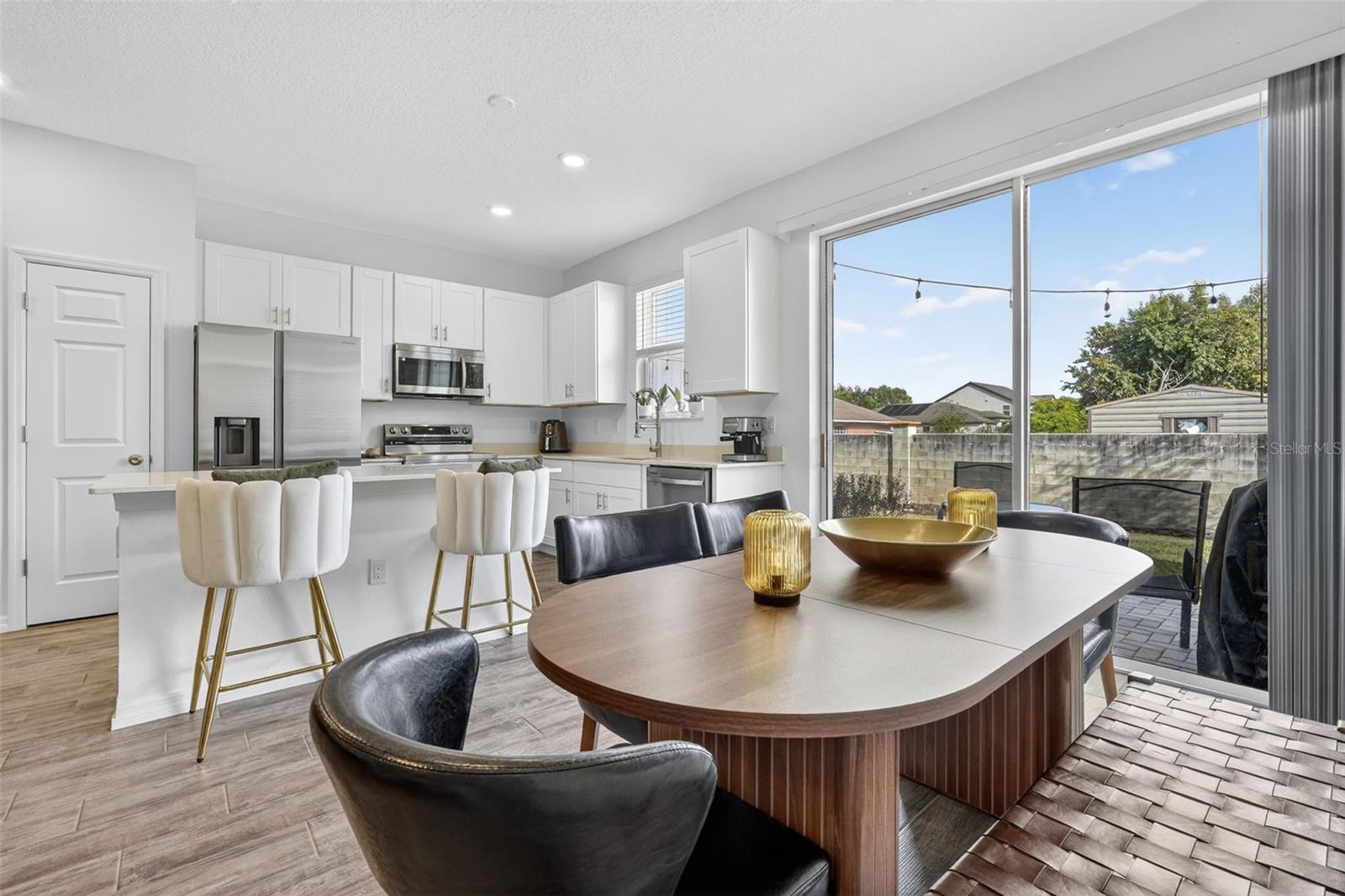 BRIXTON TWNHMS - Residential Lease