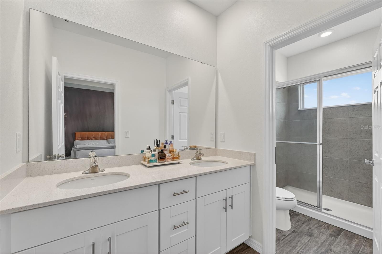 BRIXTON TWNHMS - Residential Lease