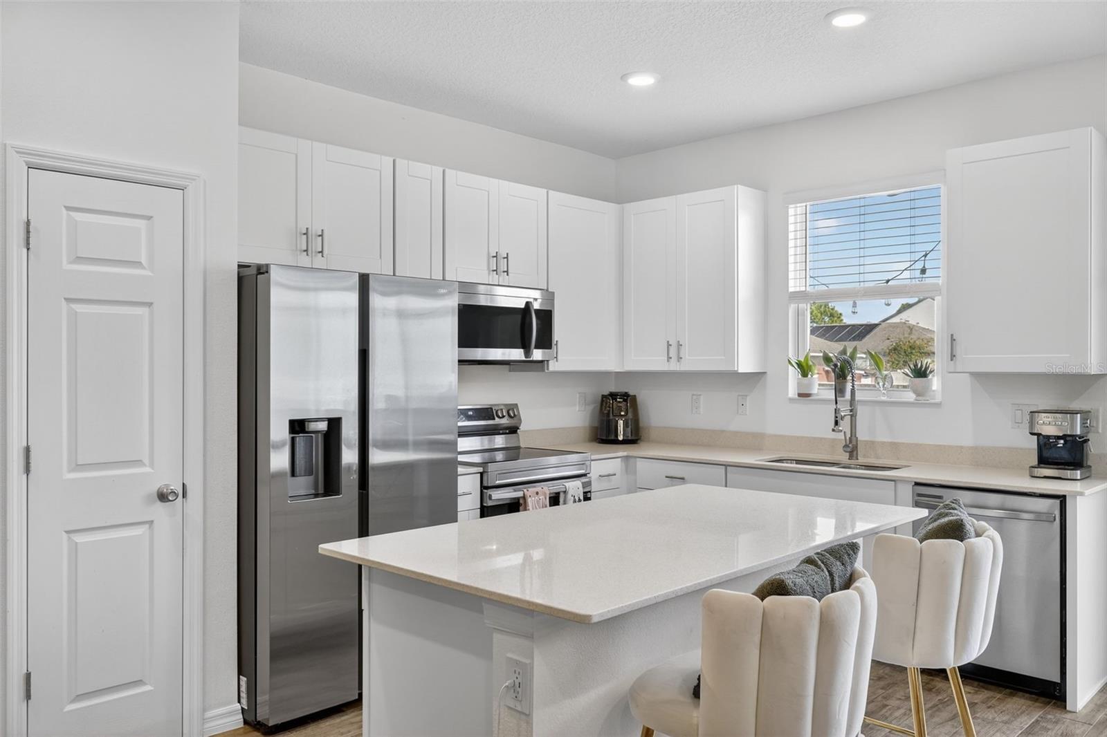 BRIXTON TWNHMS - Residential Lease