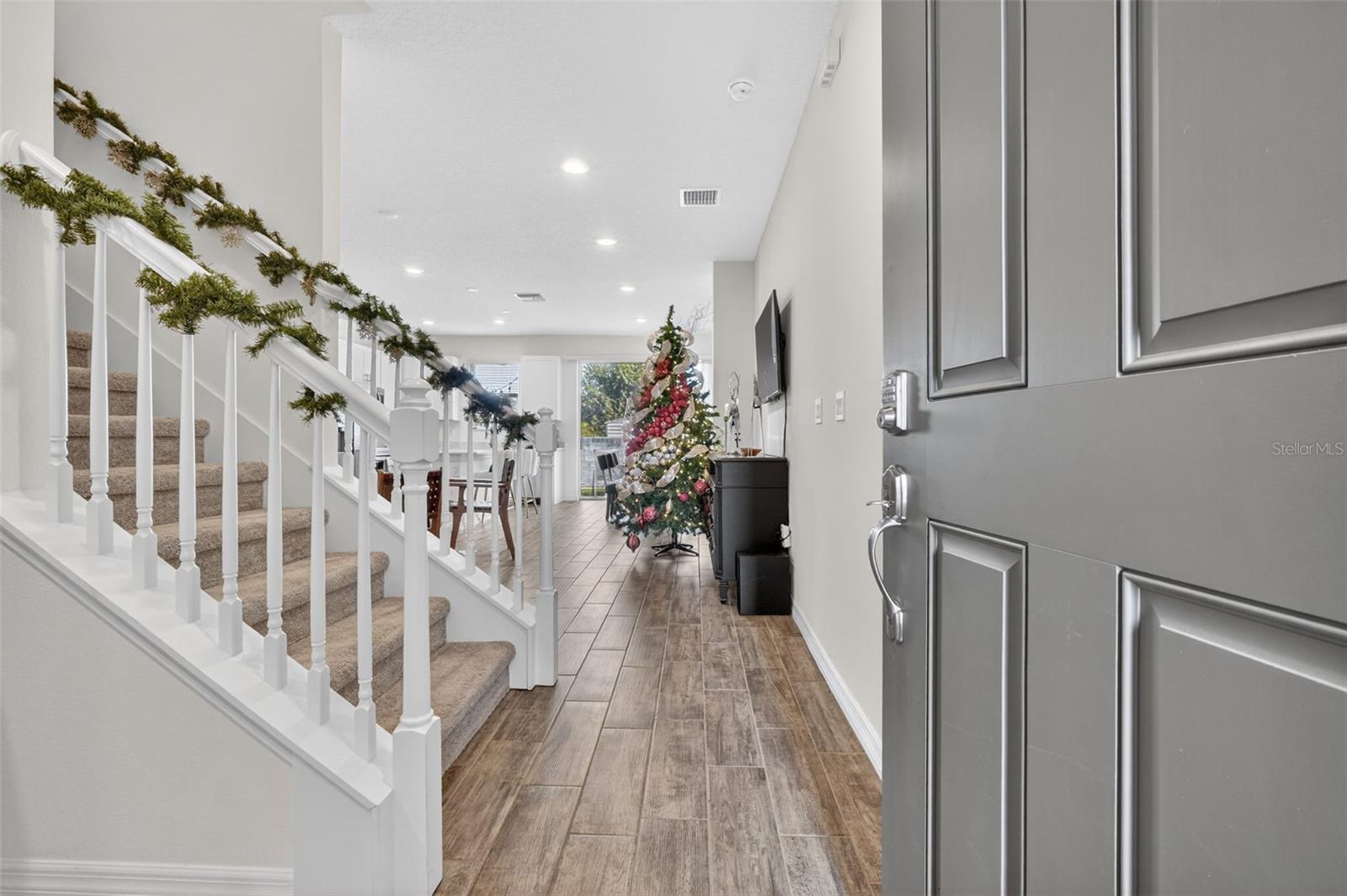 BRIXTON TWNHMS - Residential Lease