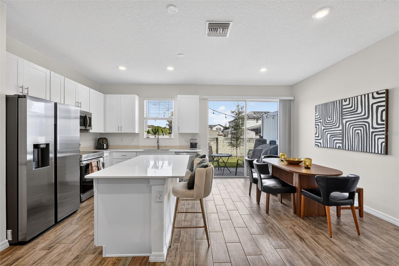 BRIXTON TWNHMS - Residential Lease