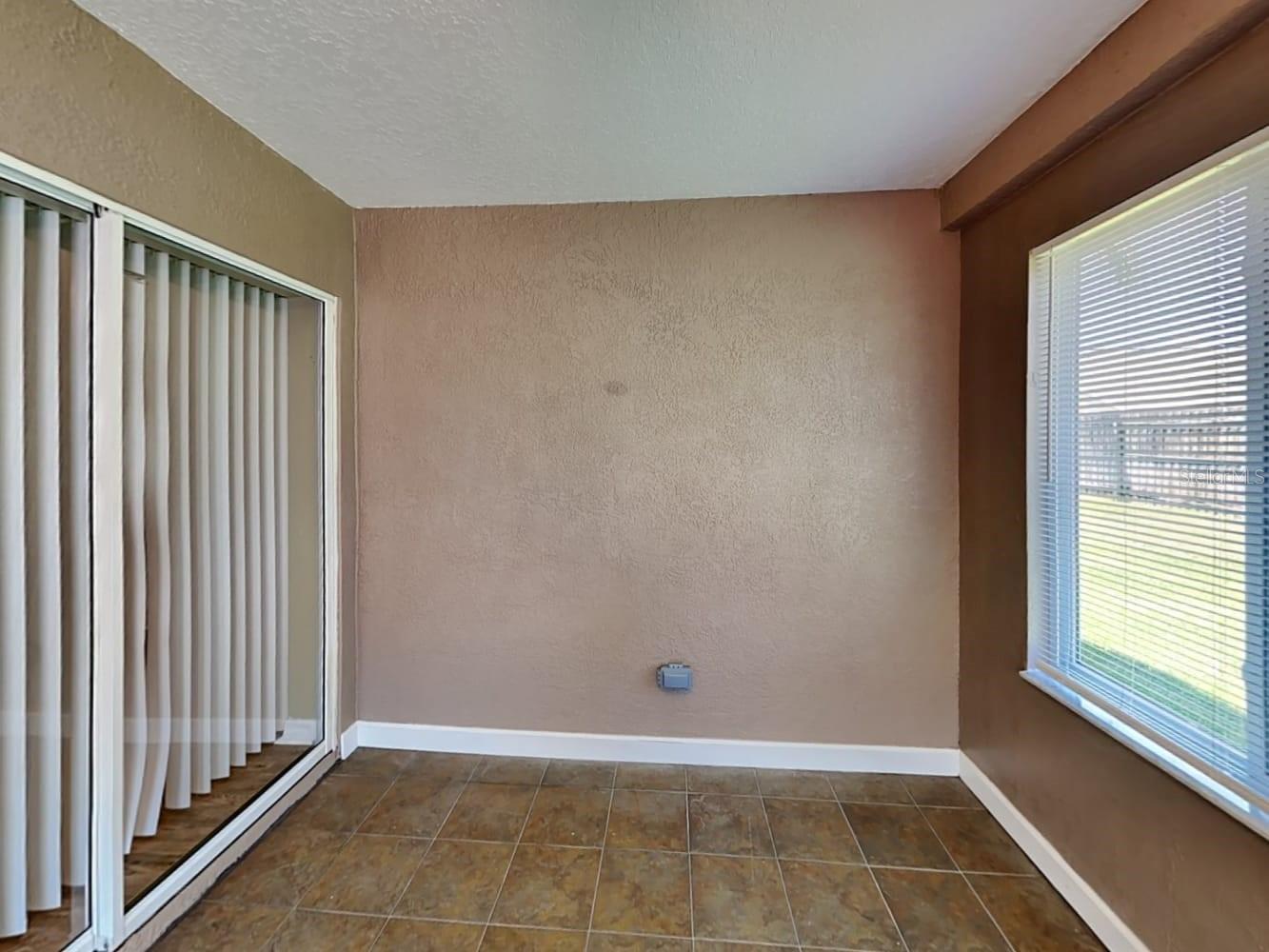 NEW RIVER LAKES PH C2 - Residential Lease