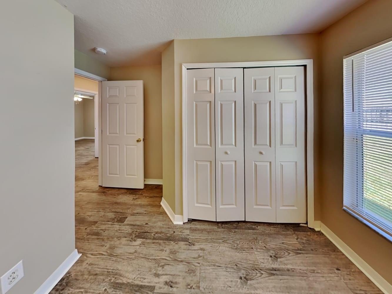 NEW RIVER LAKES PH C2 - Residential Lease