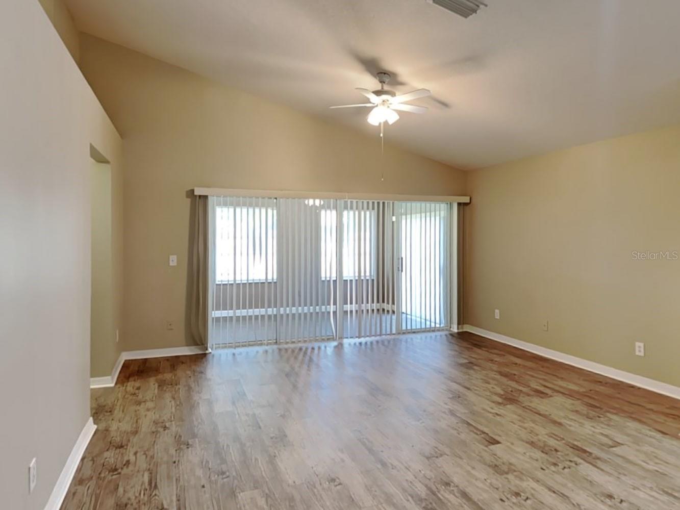 NEW RIVER LAKES PH C2 - Residential Lease