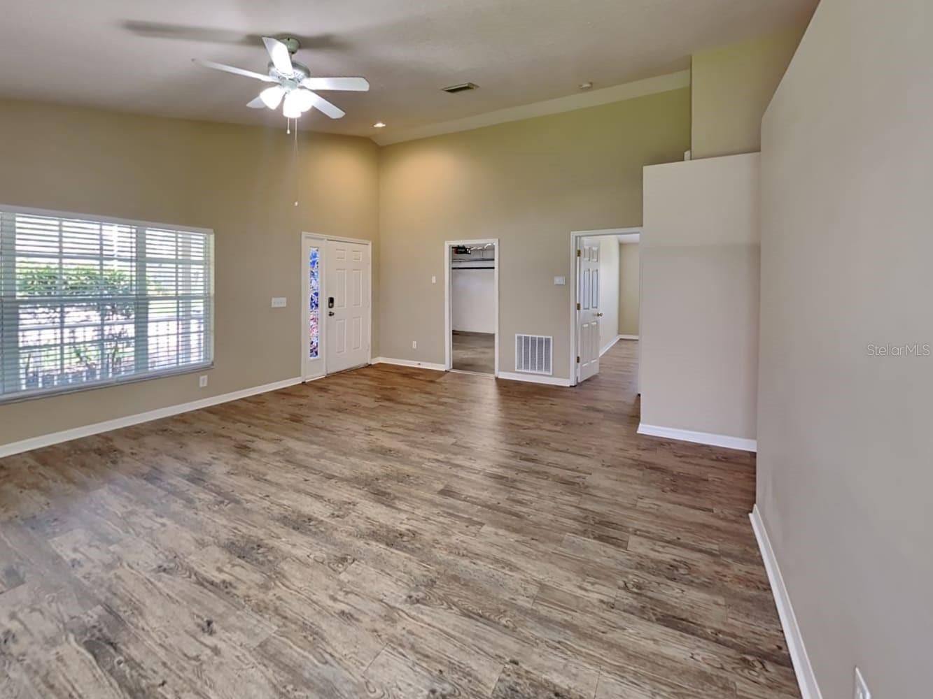 NEW RIVER LAKES PH C2 - Residential Lease