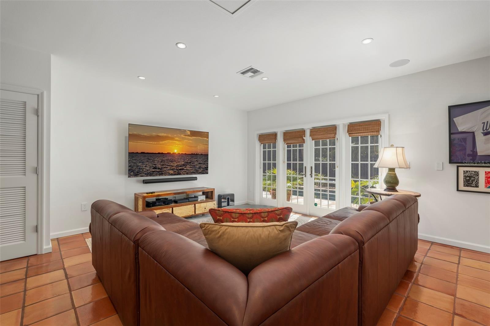 OYSTER BAY ESTATES - Residential