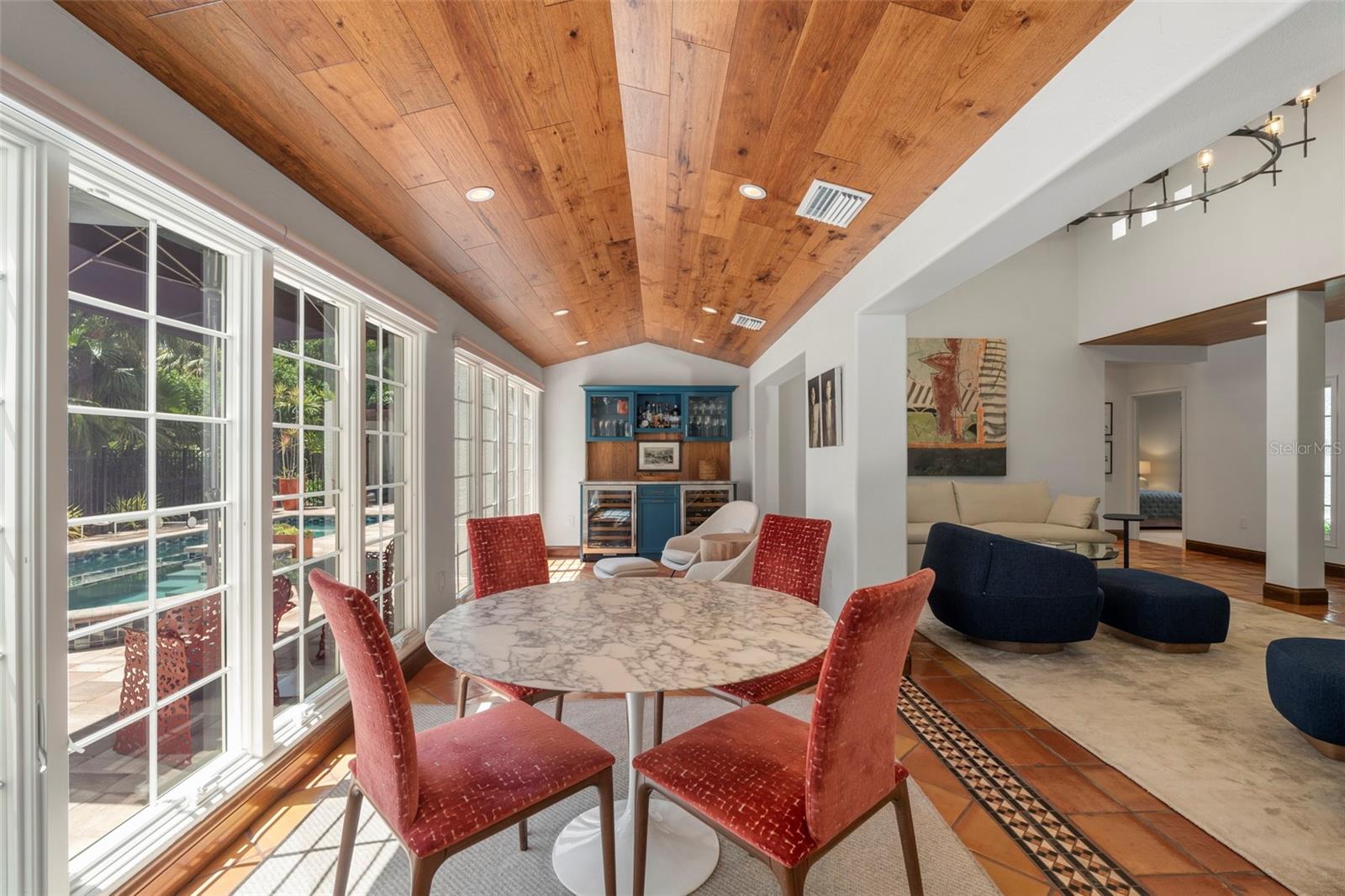 OYSTER BAY ESTATES - Residential