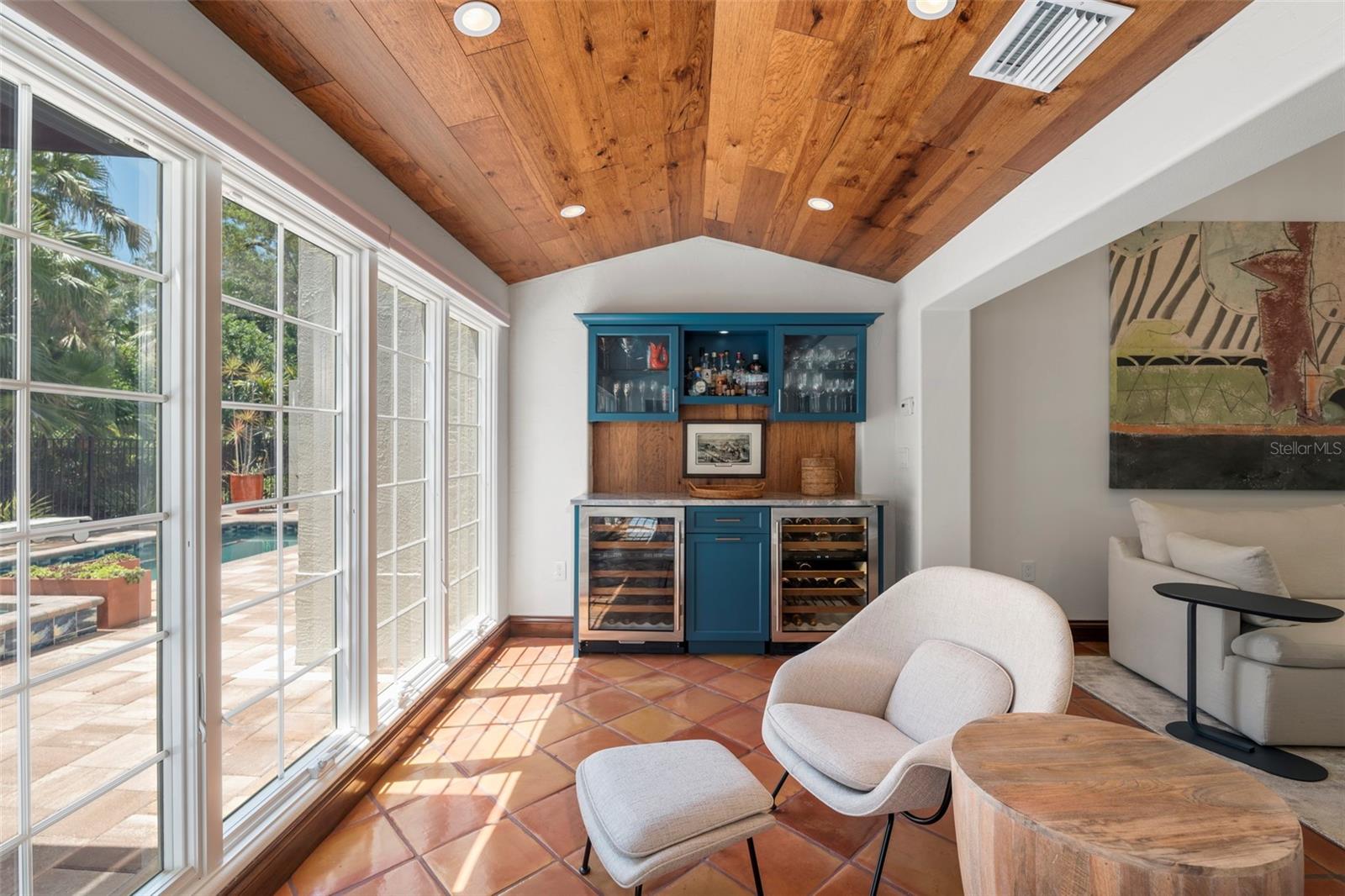 OYSTER BAY ESTATES - Residential