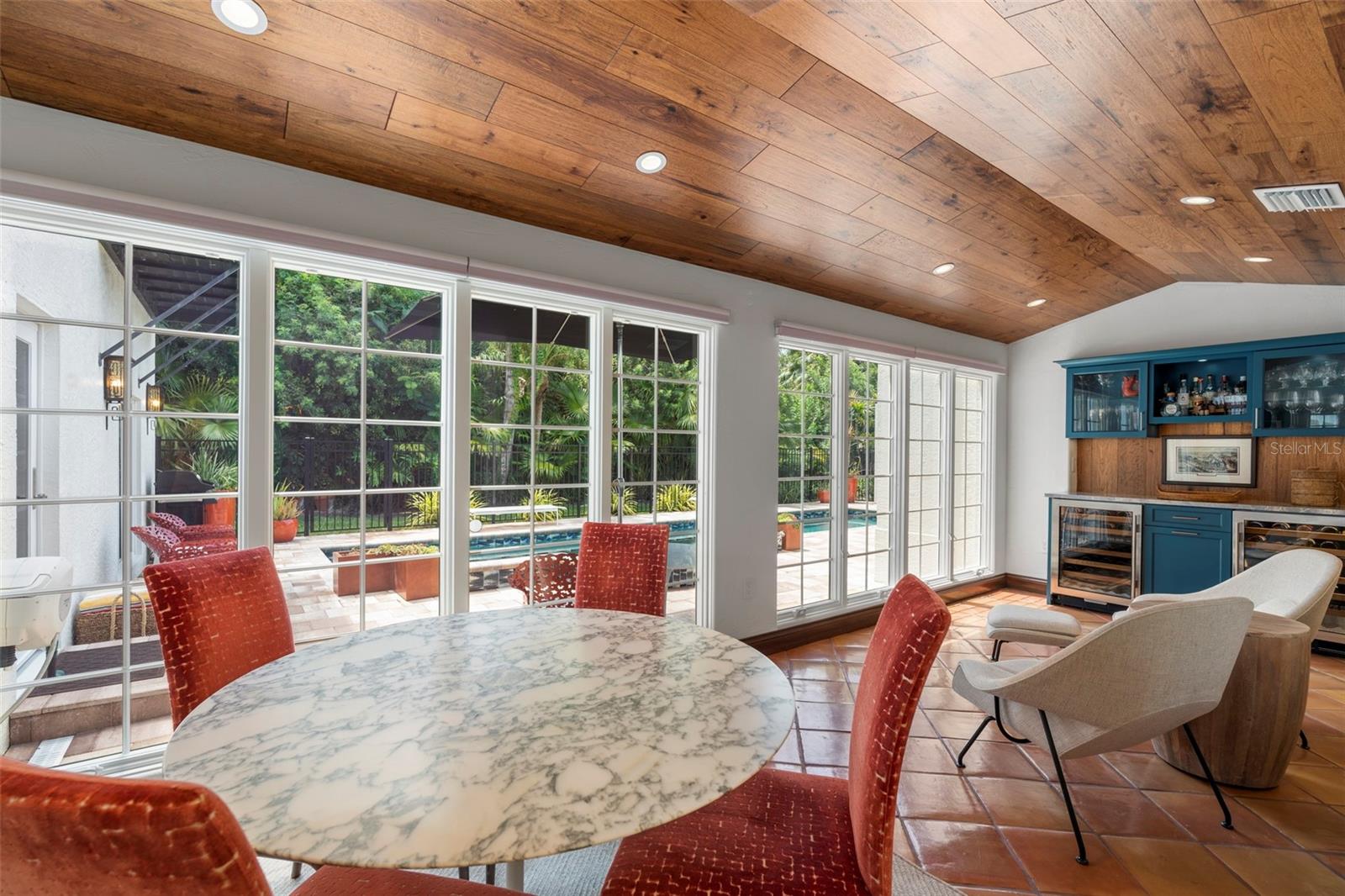 OYSTER BAY ESTATES - Residential