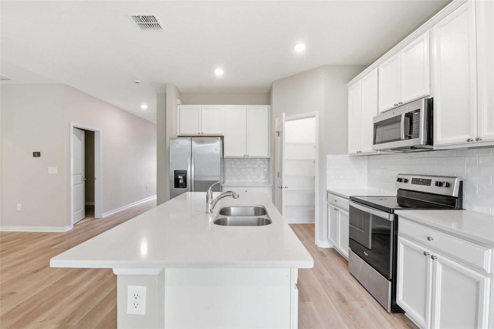 VENICE WOODLANDS PH 2B - Residential