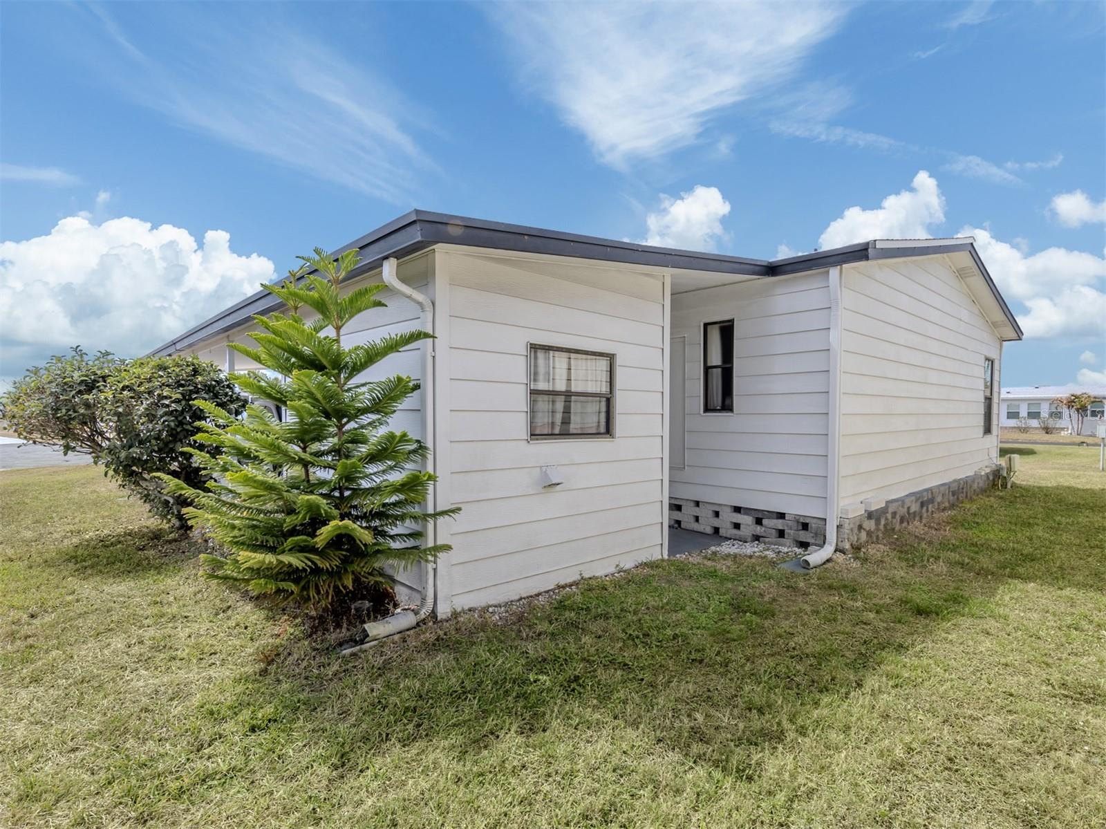 HARBOR ISLES III - Residential