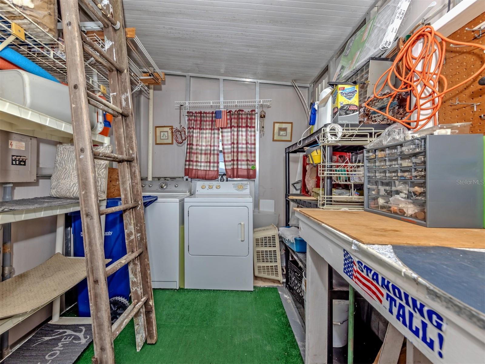 HARBOR ISLES III - Residential