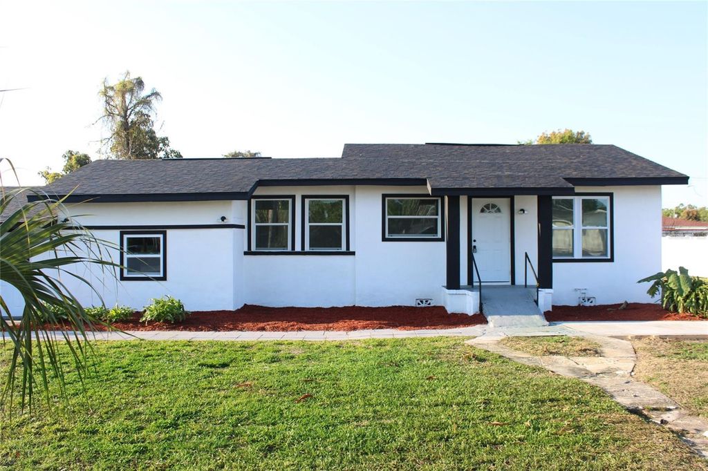 Photo of 2708 W Elm Street, Tampa, FL 33614 (MLS # TB8490187)