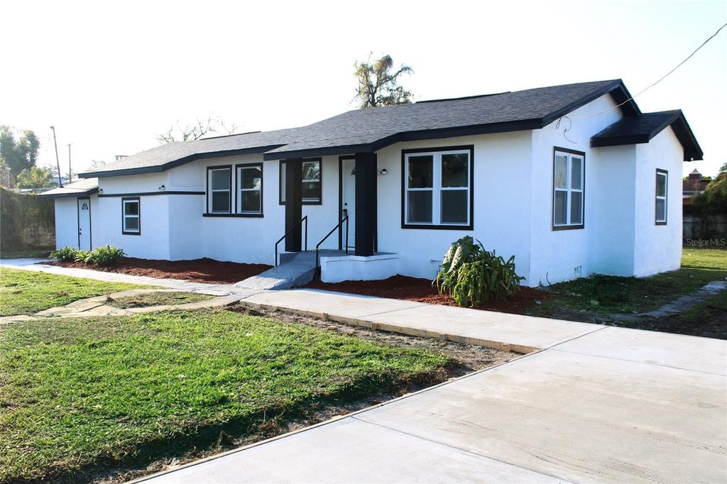 Photo of 2708 W Elm Street, Tampa, FL 33614 (MLS # TB8490187)