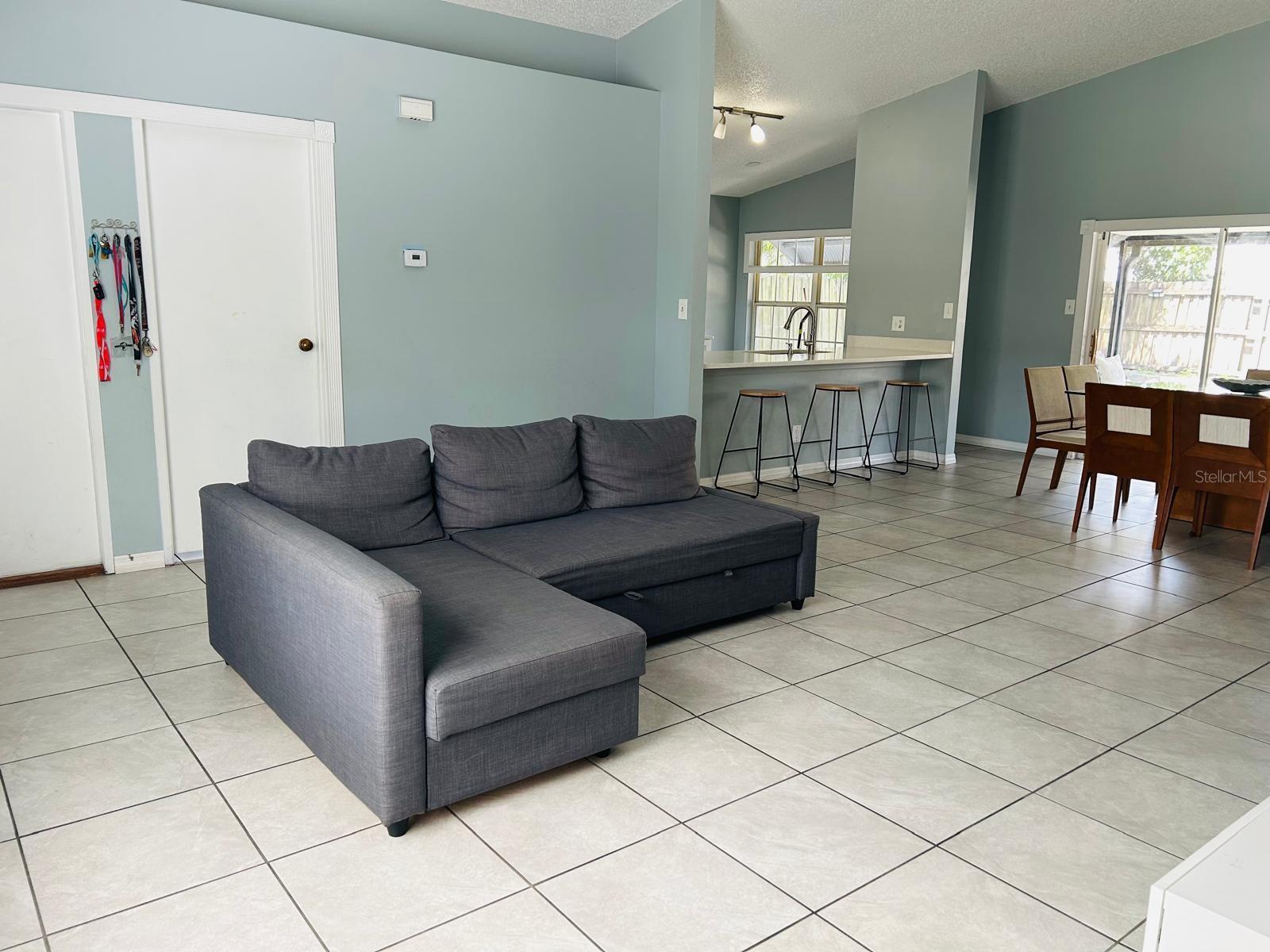 2833 WOODRUFF DRIVE