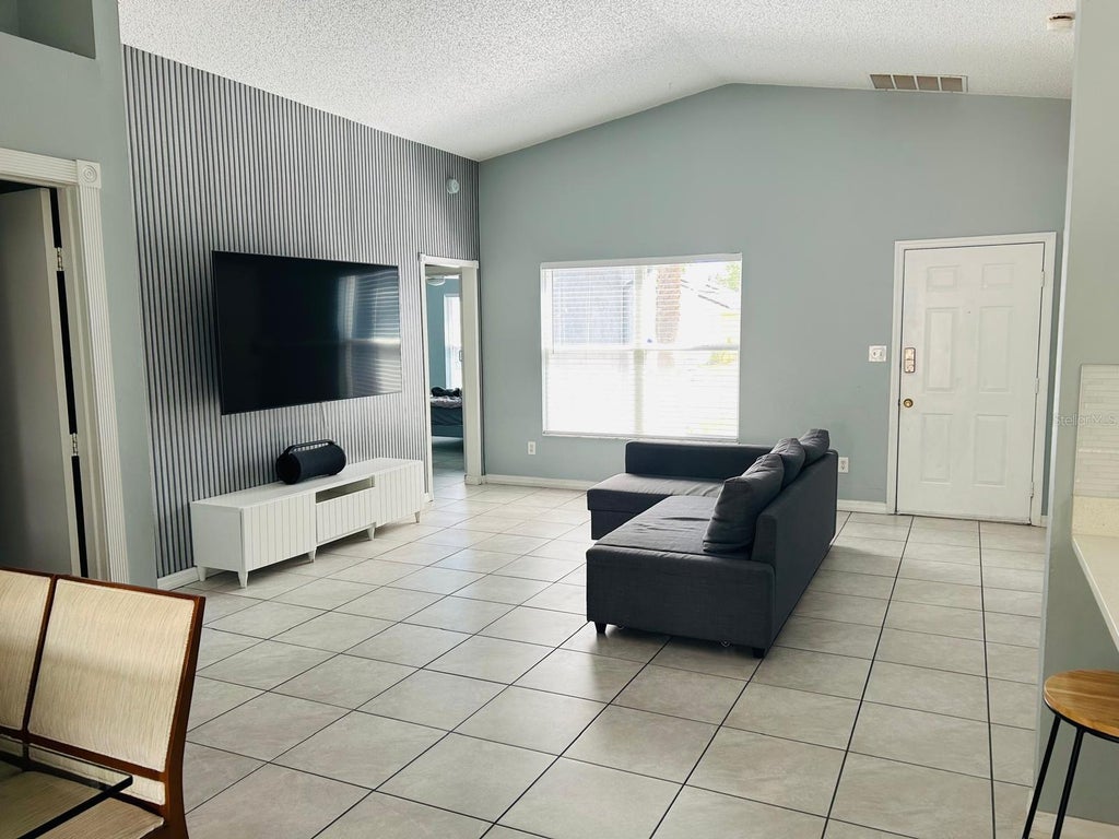 Photo of 2833 Woodruff Drive, Orlando, FL 32837 (MLS # O6450181)