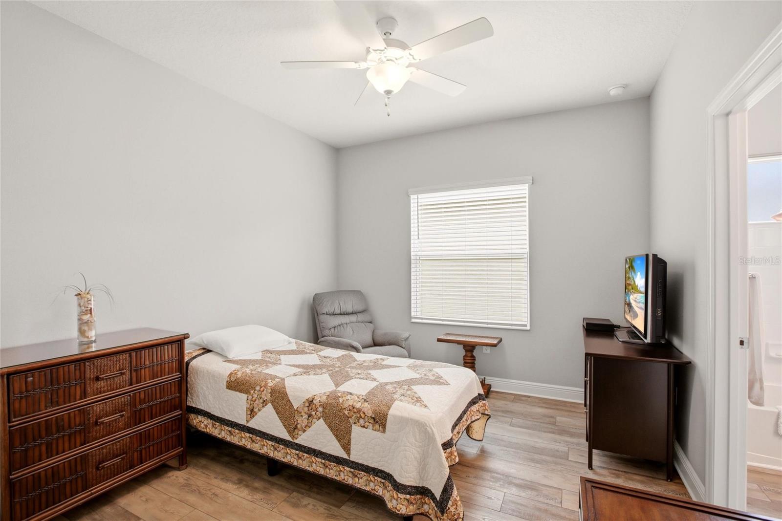 RIDGE AT CROSSING CREEK PH II - Residential