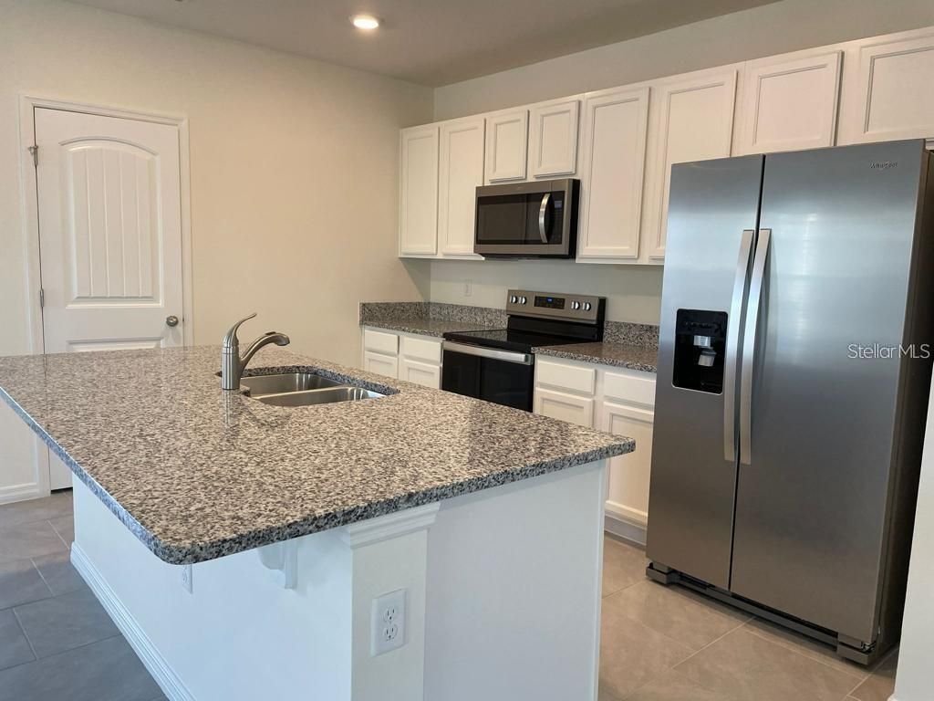 Photo of 13341 Pontoon Road, Winter Garden, FL 34787 (MLS # S5150810)