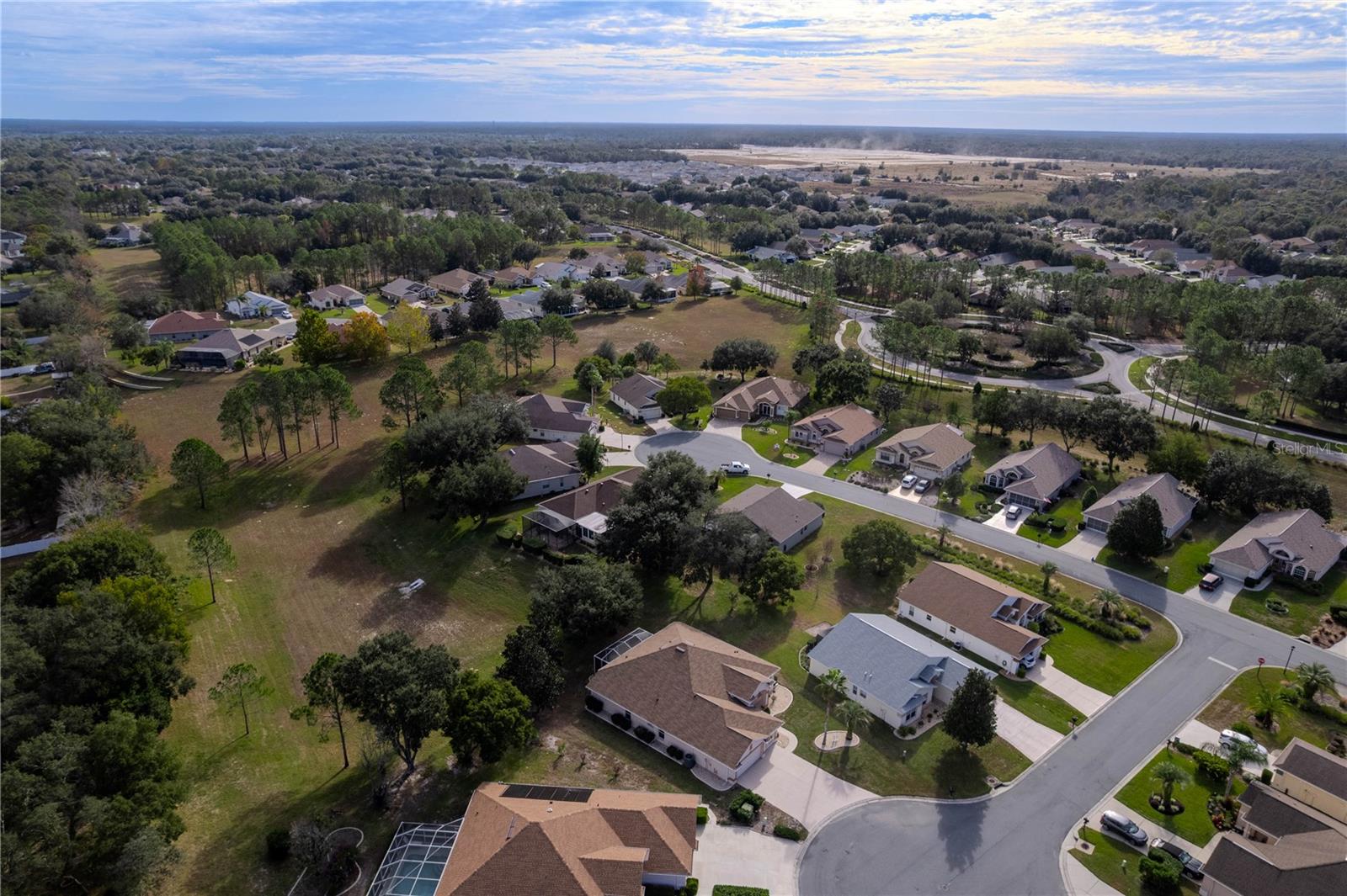 WELLINGTON AT SEVEN HILLS - Residential