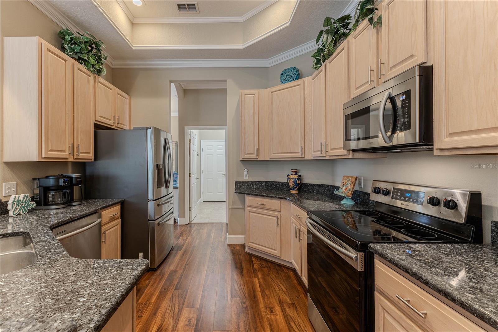 WELLINGTON AT SEVEN HILLS - Residential