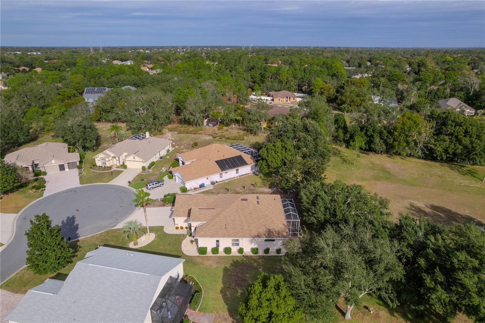 WELLINGTON AT SEVEN HILLS - Residential