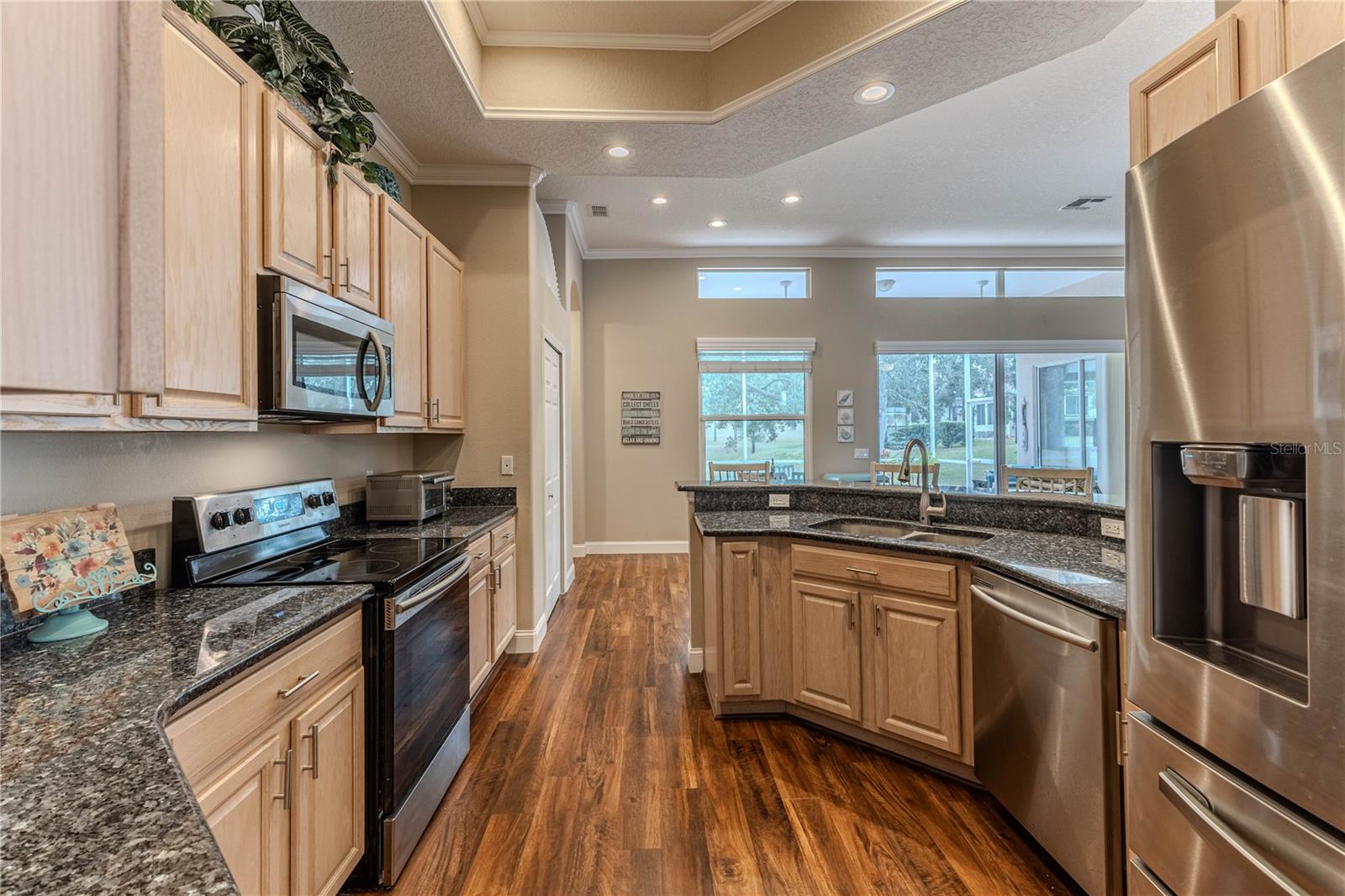 WELLINGTON AT SEVEN HILLS - Residential