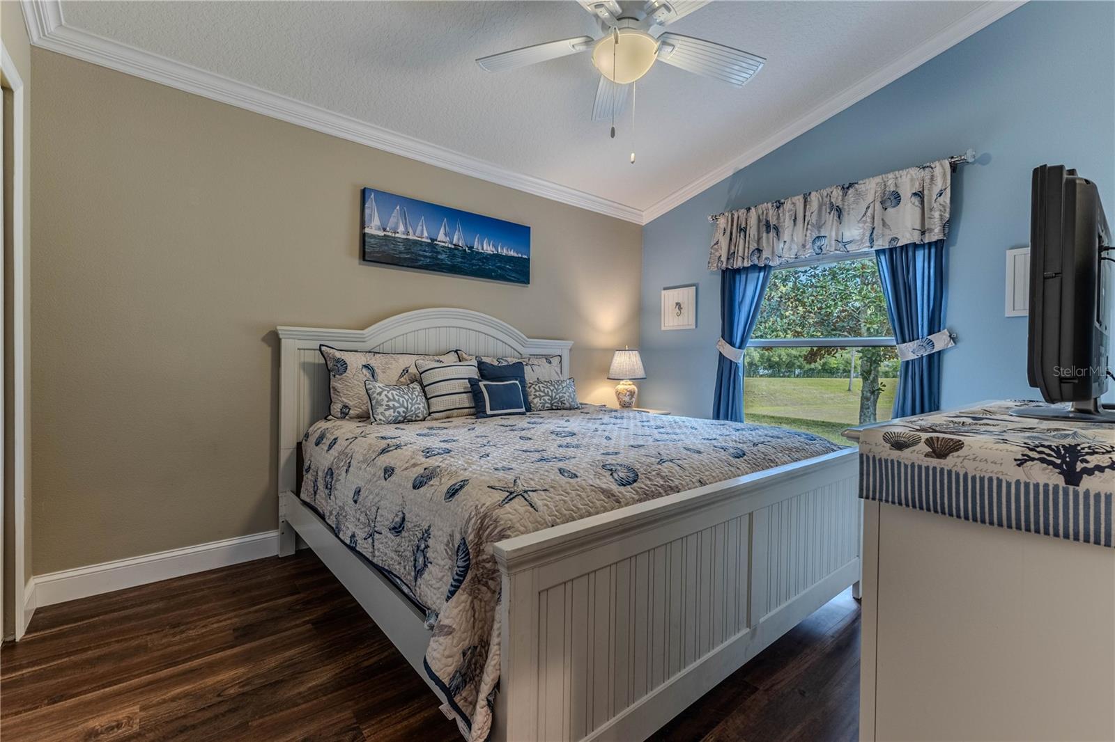 WELLINGTON AT SEVEN HILLS - Residential