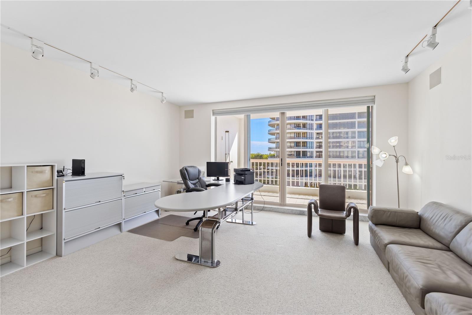 PIERRE - Residential