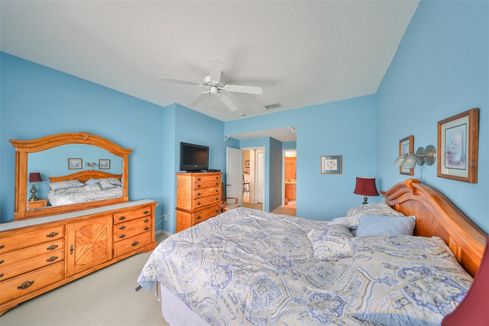 ACADIA II CONDOMINUM - Residential