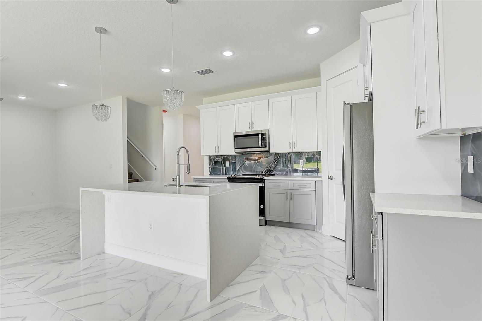 J B & T E WALKERS SUB - Residential