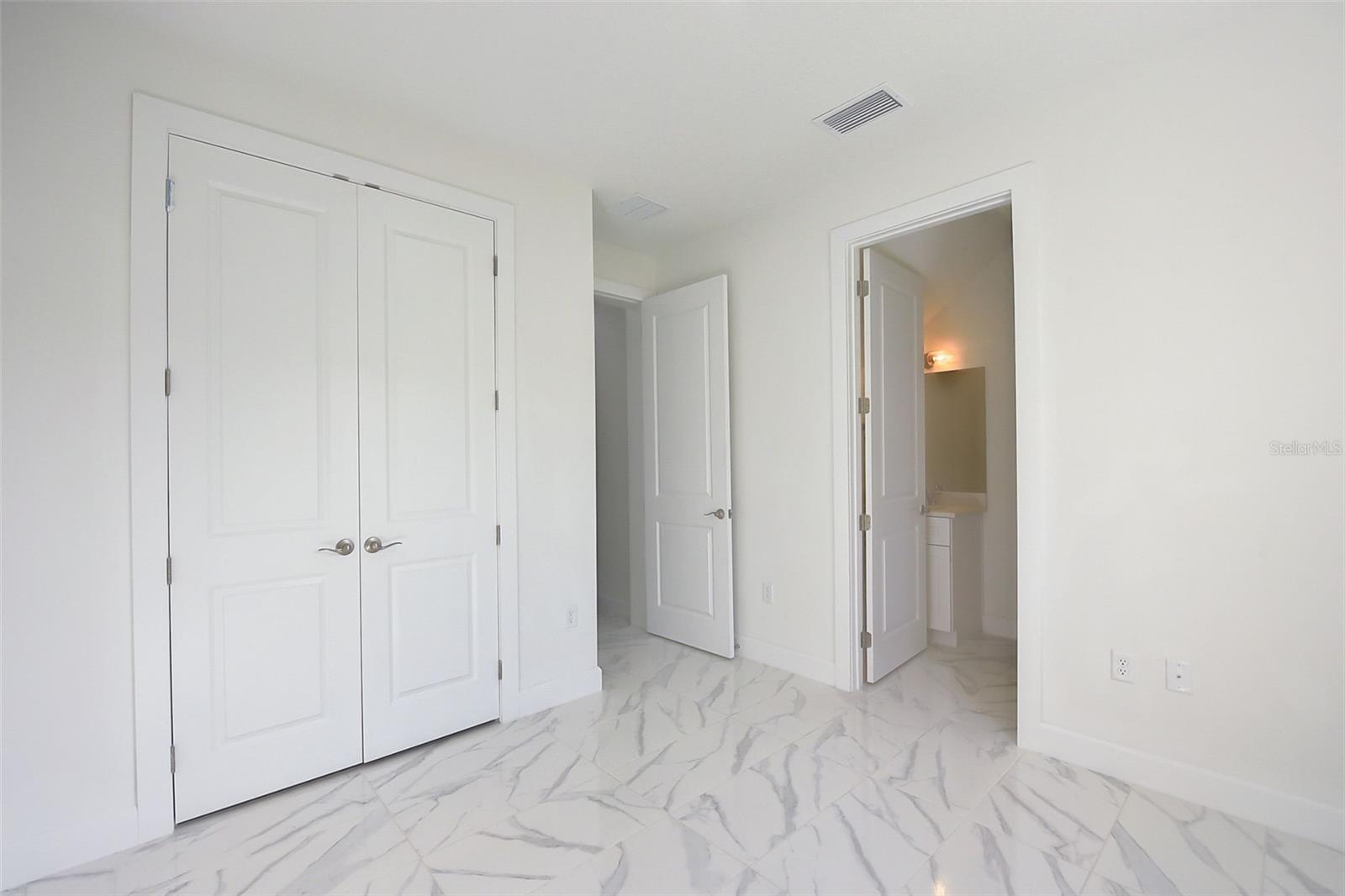 J B & T E WALKERS SUB - Residential