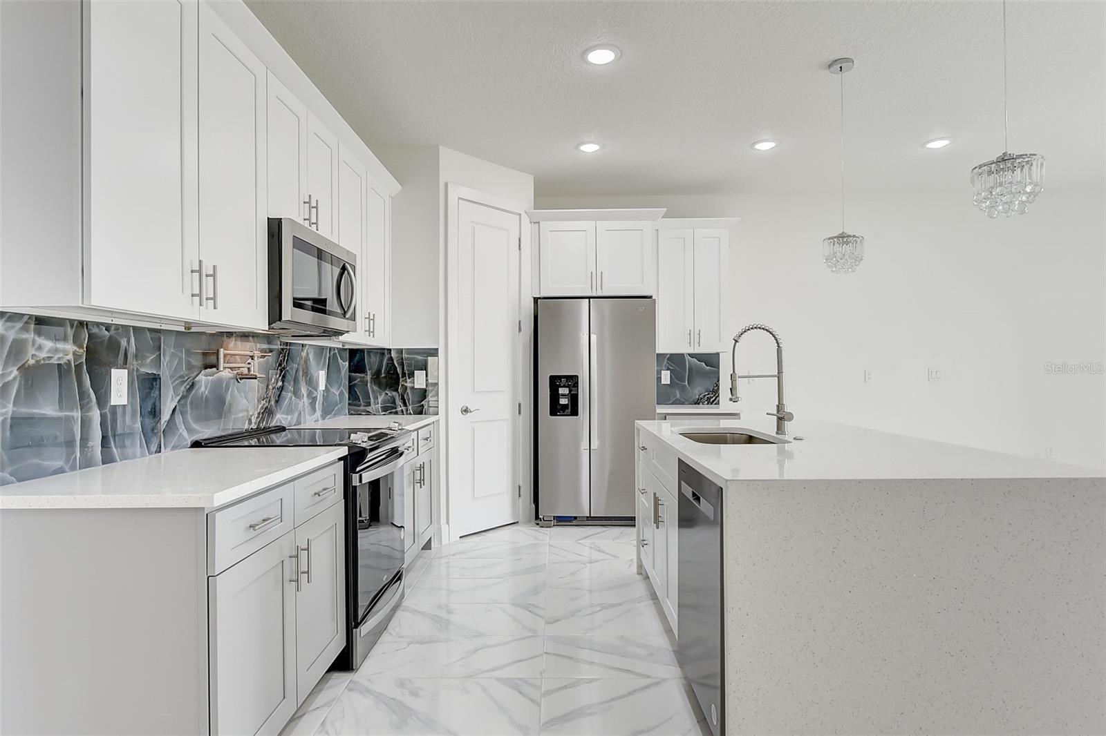 J B & T E WALKERS SUB - Residential