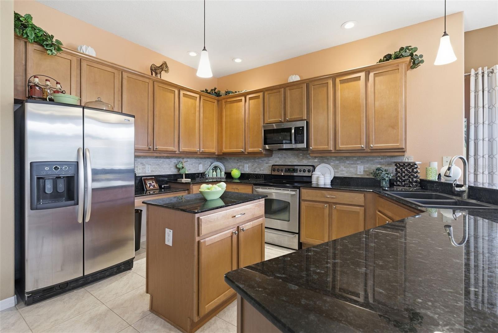 LA PALOMA VILLAGE UNIT 2 PH - Residential