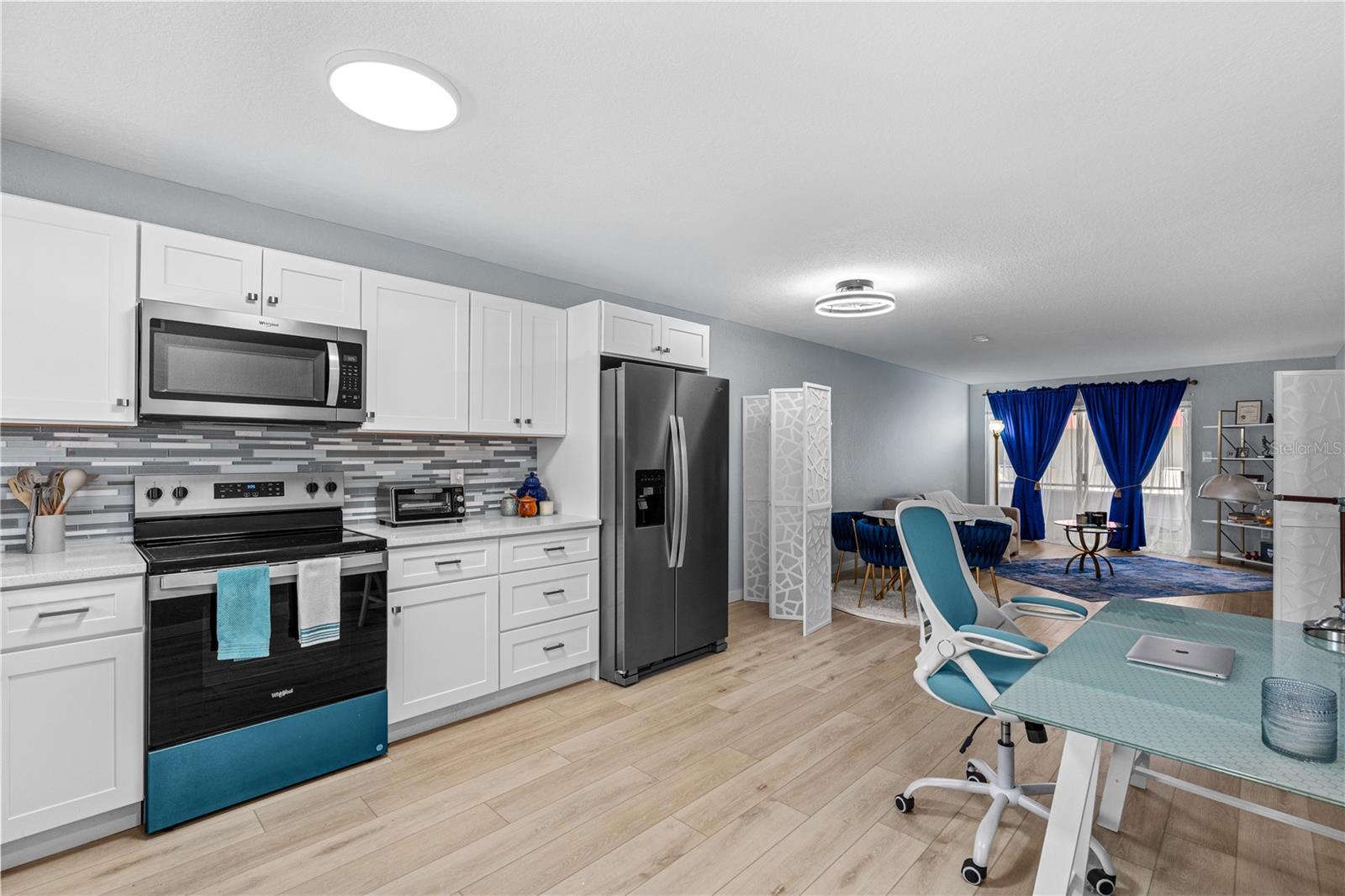 RIVERSIDE CONDO - Residential