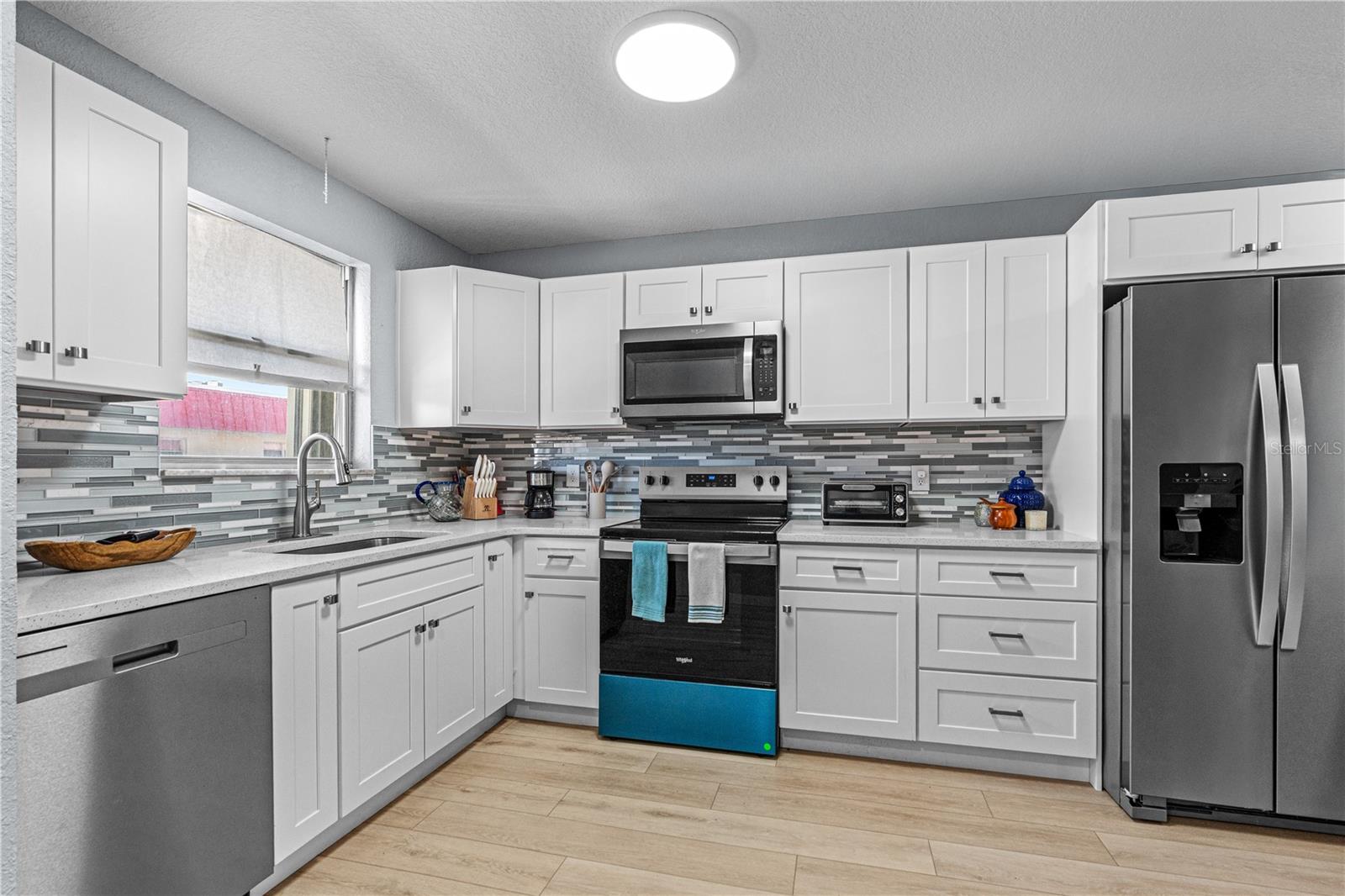 RIVERSIDE CONDO - Residential