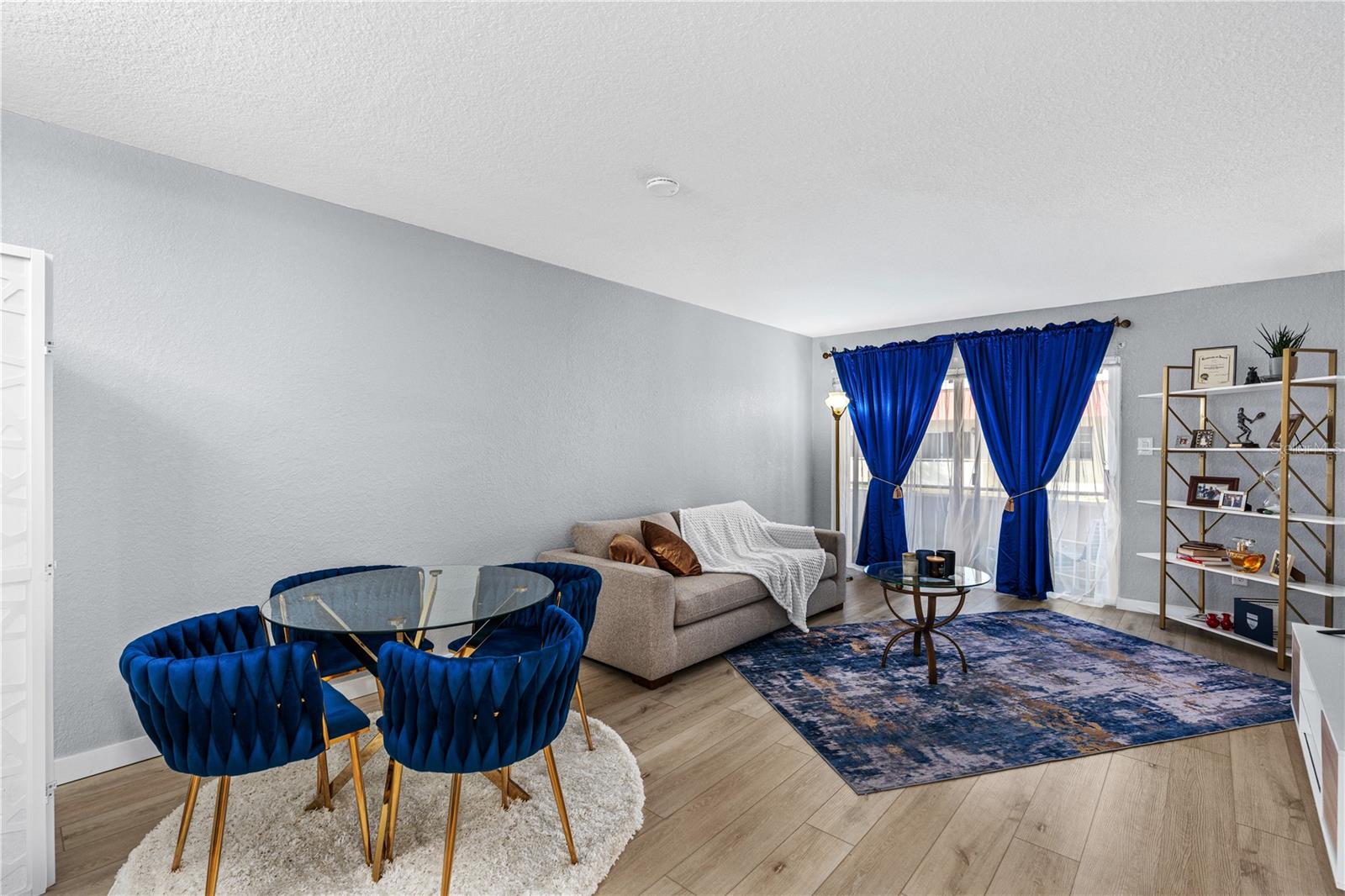 RIVERSIDE CONDO - Residential