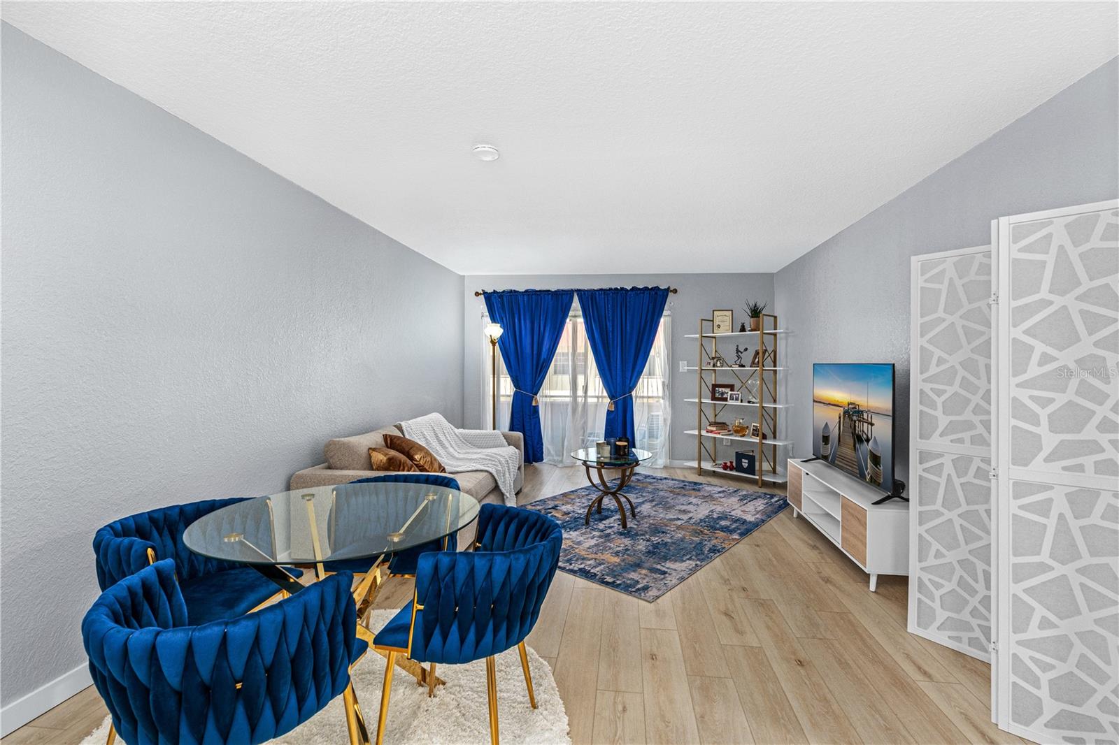 RIVERSIDE CONDO - Residential