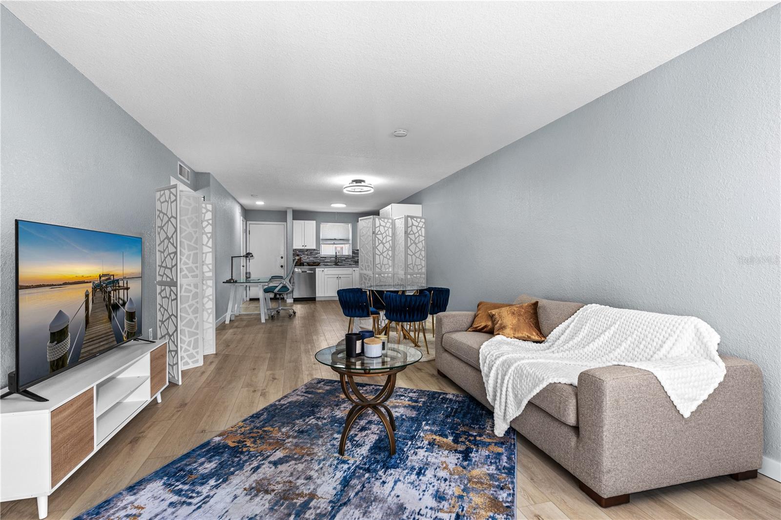 RIVERSIDE CONDO - Residential