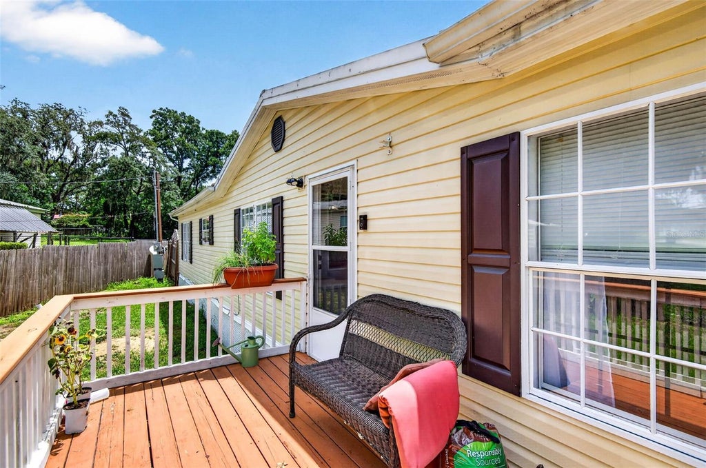 Photo of 12641 Idlewood Drive, Thonotosassa, FL 33592 (MLS # TB8529340)