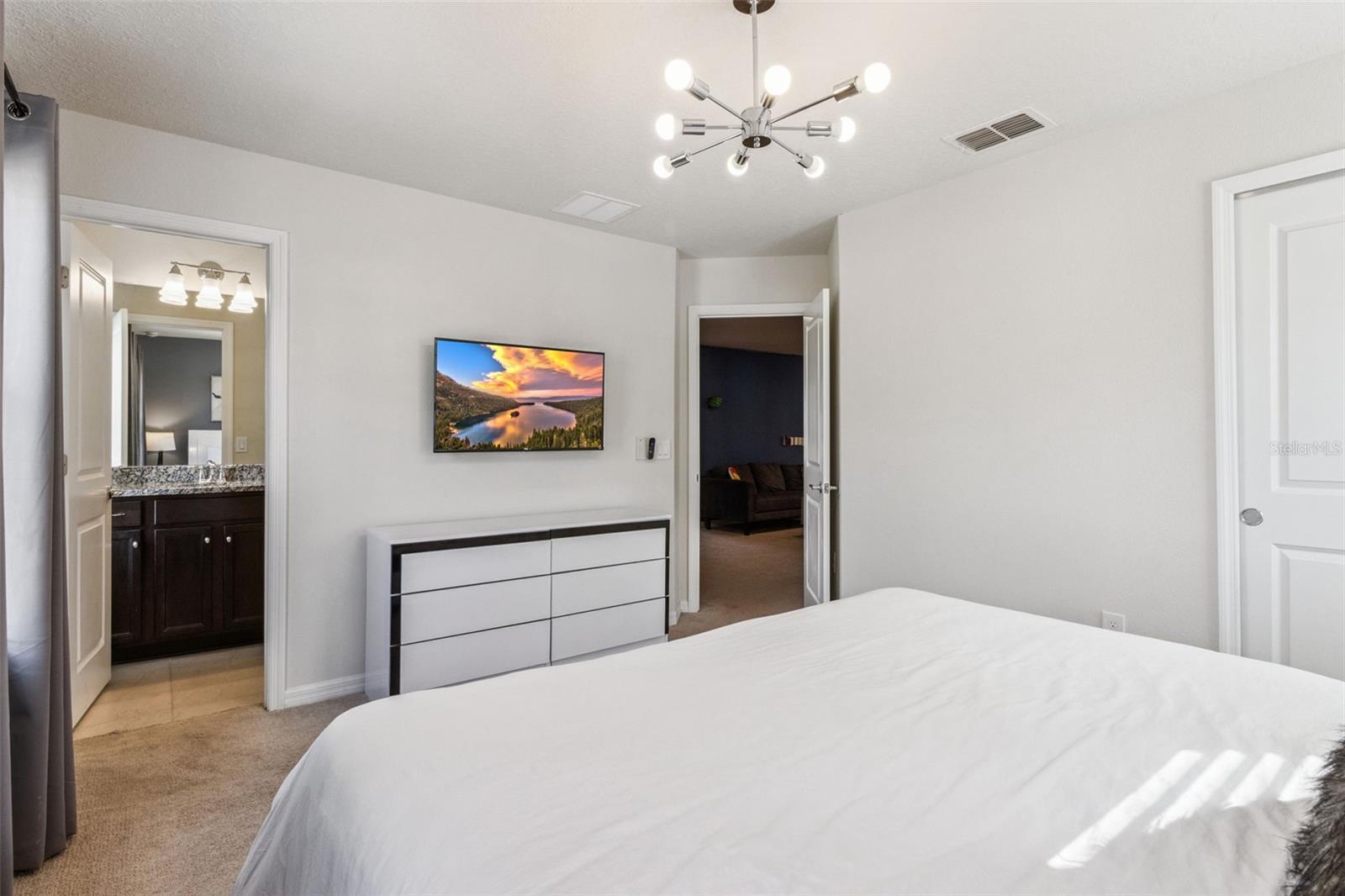 WINDSOR ISLAND RESIDENCE PH 2A - Residential