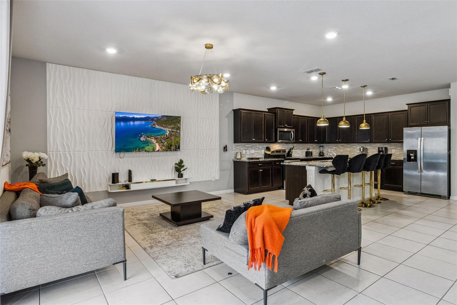 WINDSOR ISLAND RESIDENCE PH 2A - Residential