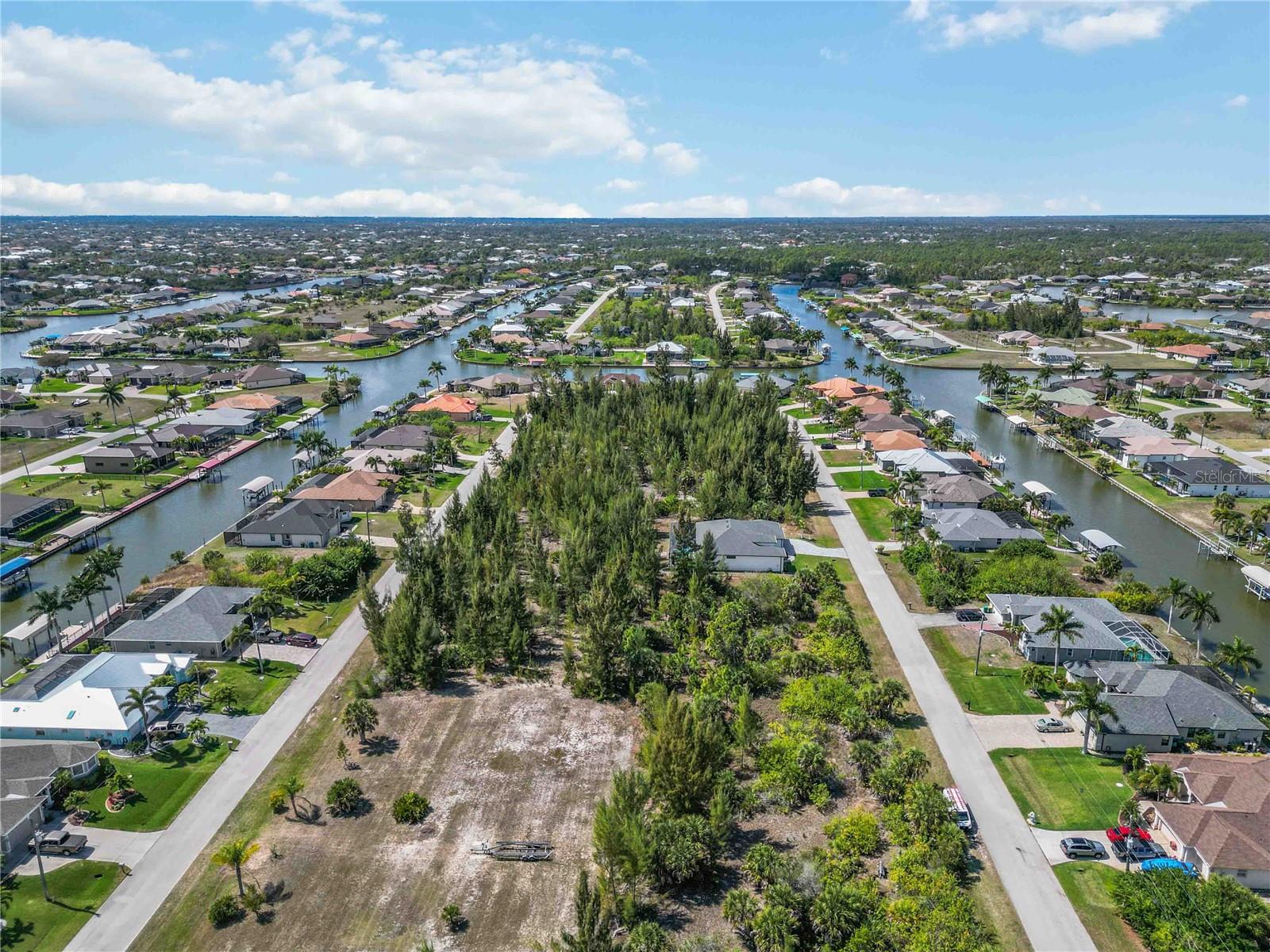 PORT CHARLOTTE SEC 093 - Land