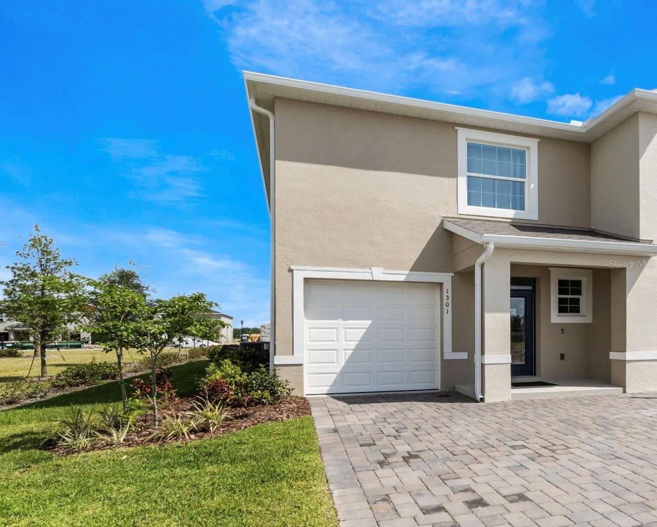 Beautiful new construction 3-bedroom, 2.5-bath townhome for rent in Kissimmee! This spacious 1,758 sq ft home sits on a desirable corner lot and offers modern living with an open floor plan, a stylish kitchen, and a loft upstairs perfect for a home office or play area. The master suite includes a large walk-in closet, and the home features a 1-car garage with a paver driveway for added convenience.
Located close to the community pool, this townhome also comes with the benefit of the HOA taking care of lawn maintenance. Equipped with an ADT home security system, and pet-friendly, this home is perfect for comfortable living. Schedule your showing today!