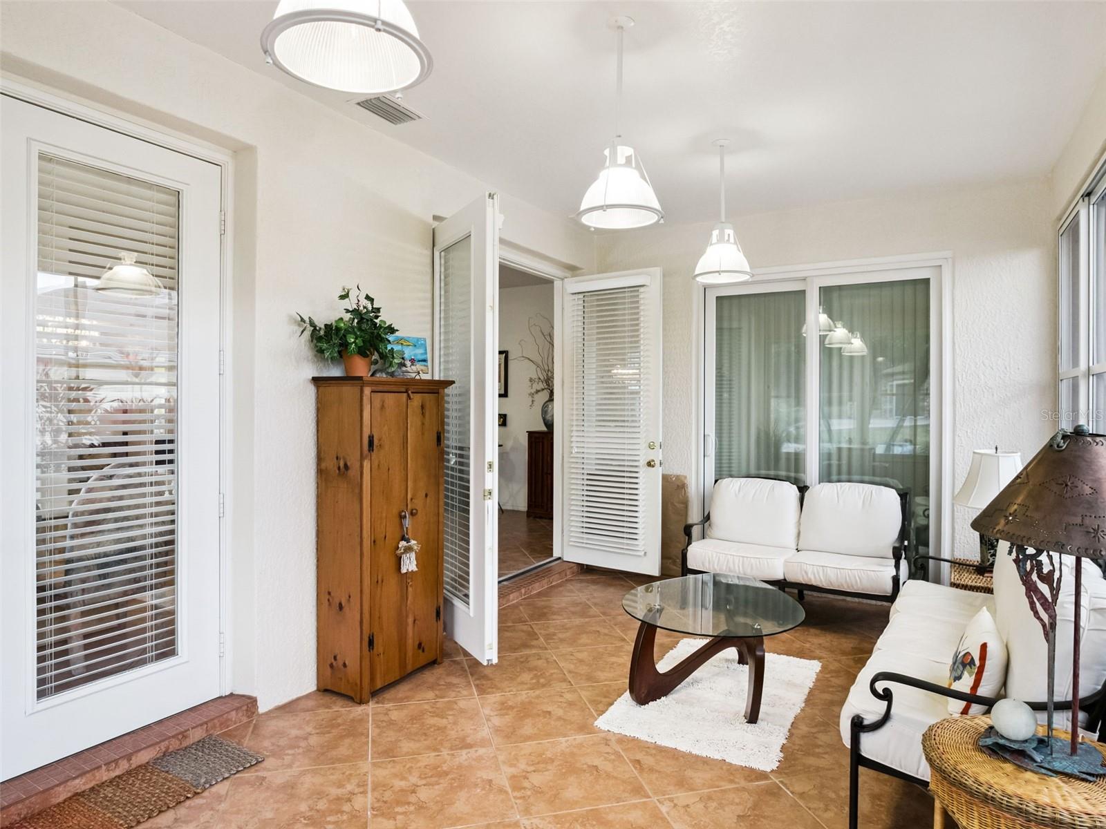 ROYAL HIGHLANDS PH 02-B LT 1317 PB 50 PG - Residential