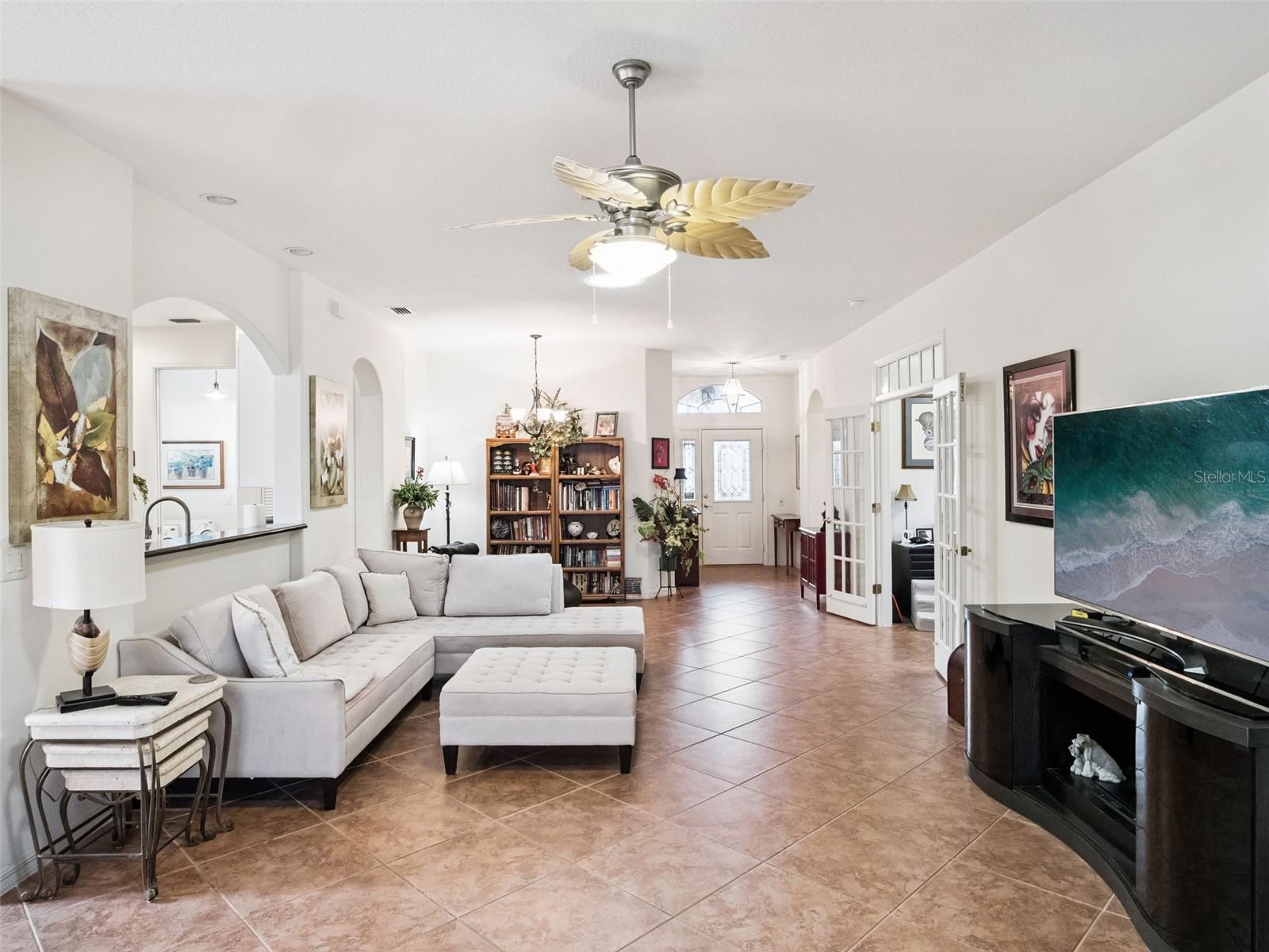 ROYAL HIGHLANDS PH 02-B LT 1317 PB 50 PG - Residential