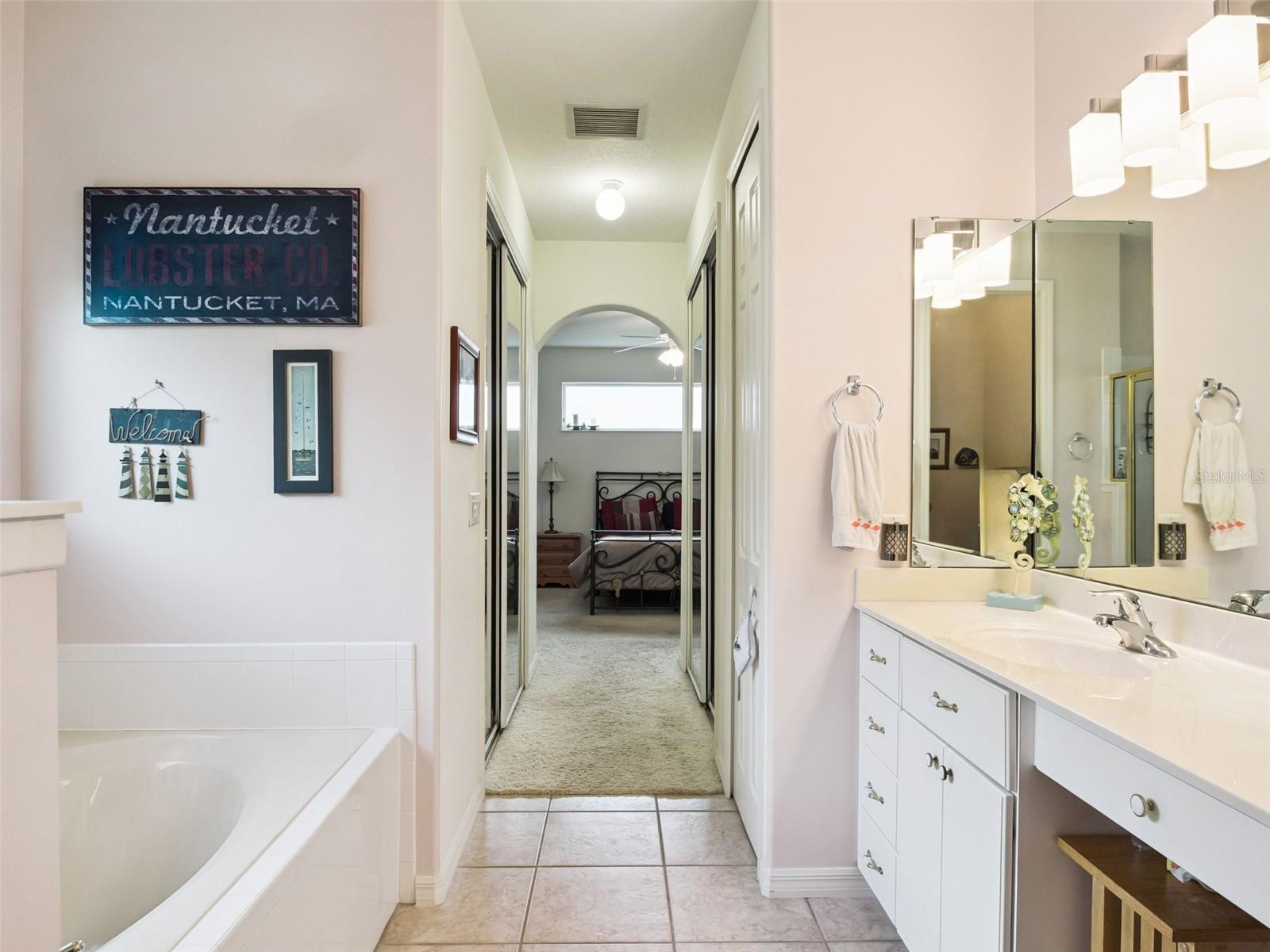 ROYAL HIGHLANDS PH 02-B LT 1317 PB 50 PG - Residential