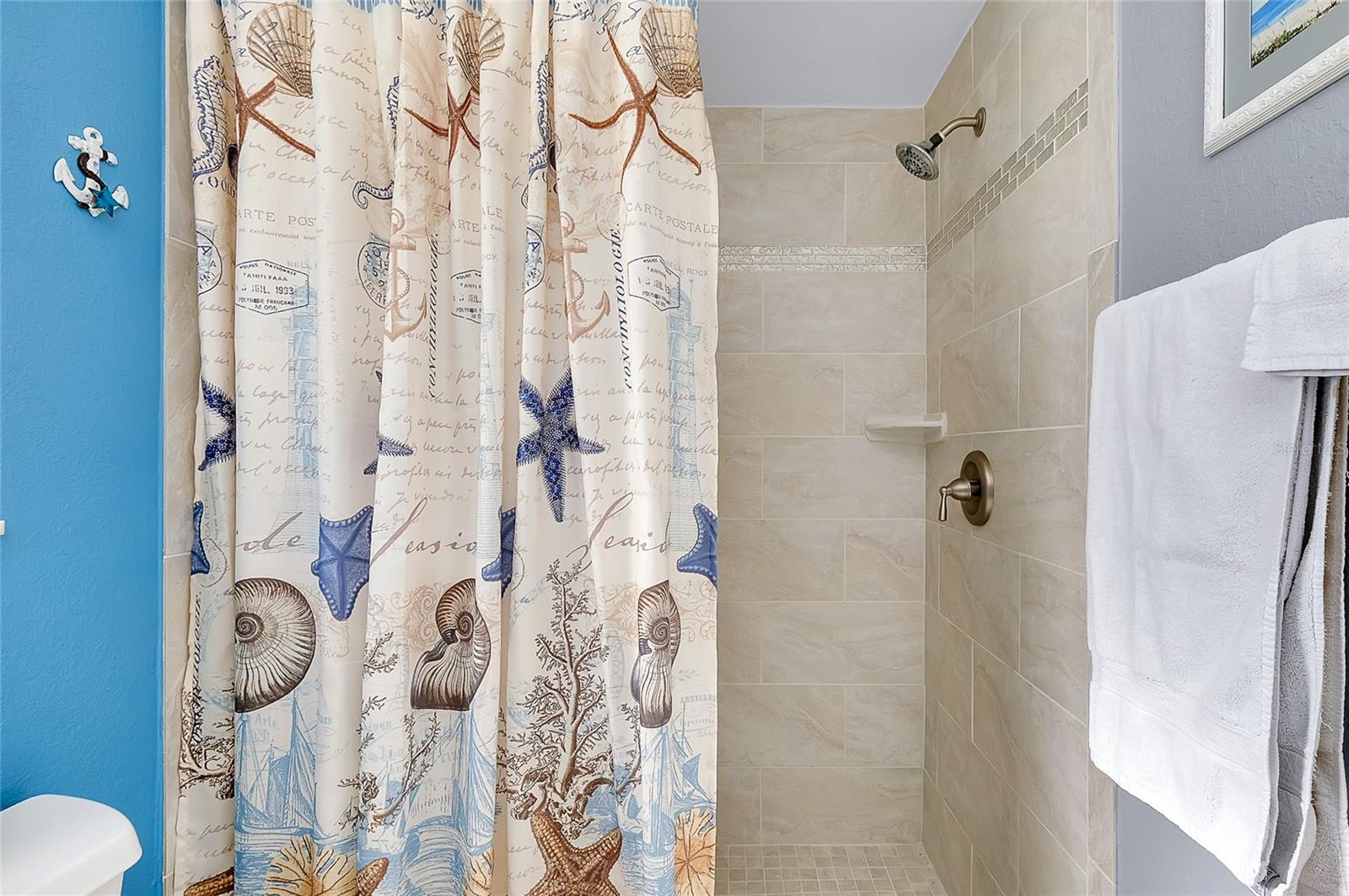 SOUTH VENICE - Residential