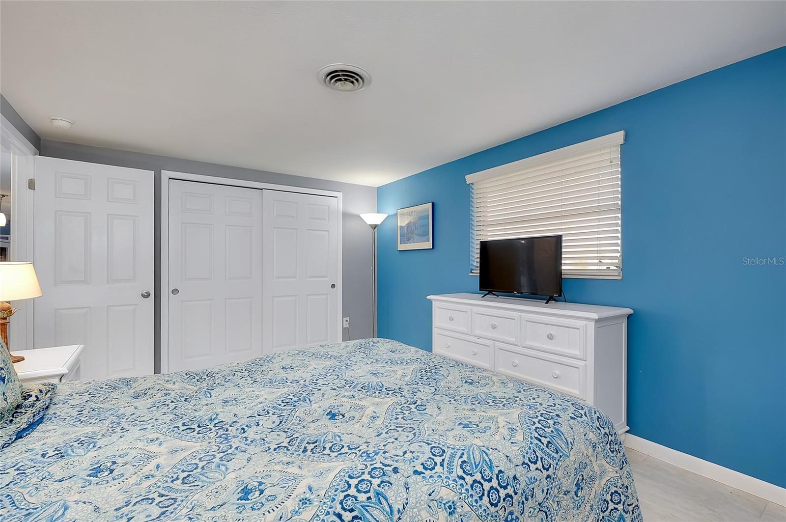 SOUTH VENICE - Residential