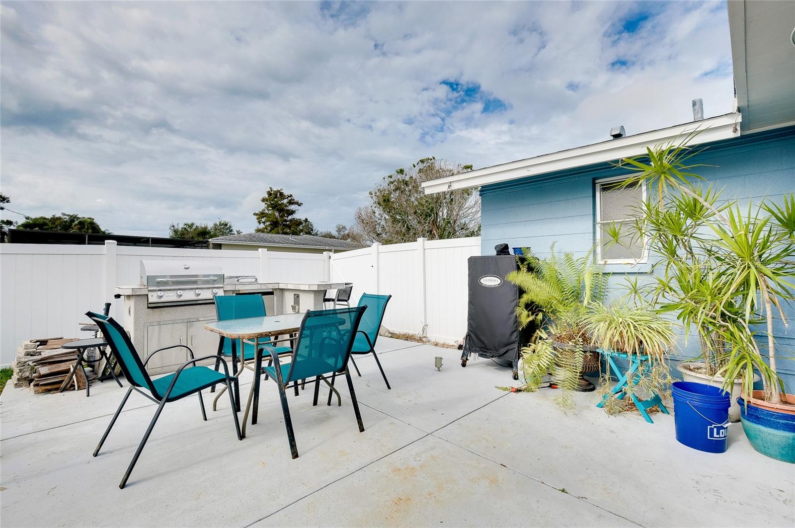 SOUTH VENICE - Residential