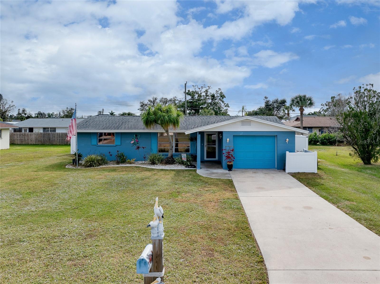 SOUTH VENICE - Residential